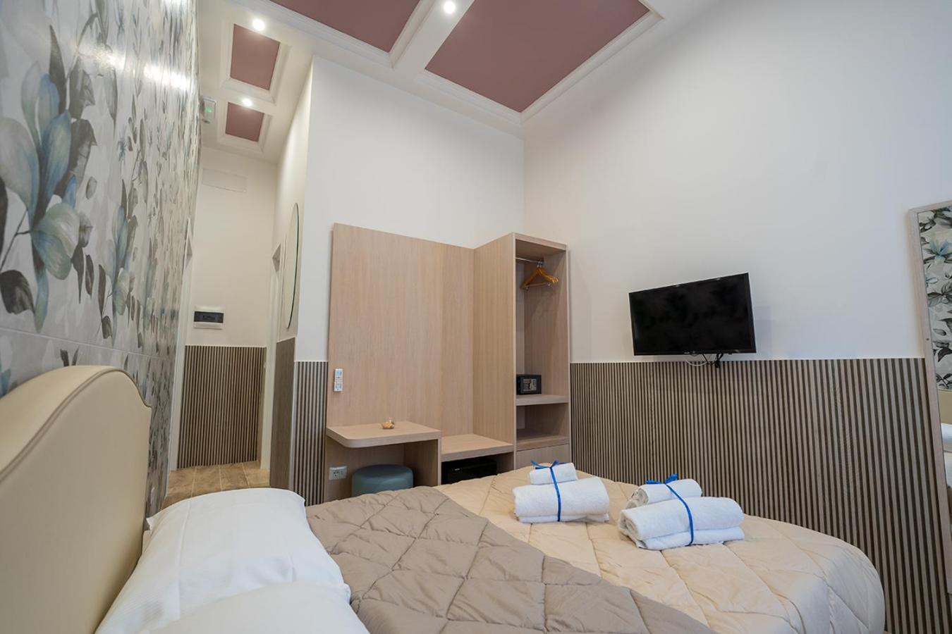 Hotel Hr Boutique Porto, Napoli Centro, By Clapa Group Zewnętrze zdjęcie