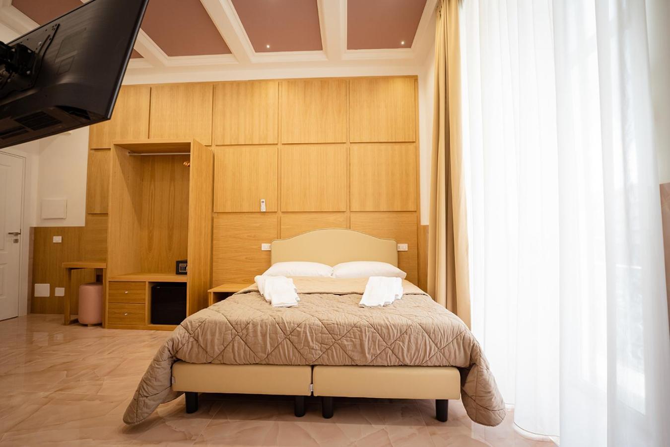 Hotel Hr Boutique Porto, Napoli Centro, By Clapa Group Zewnętrze zdjęcie