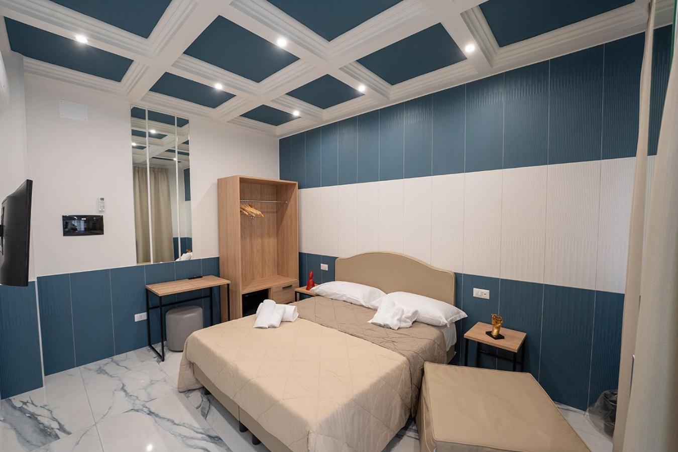Hotel Hr Boutique Porto, Napoli Centro, By Clapa Group Zewnętrze zdjęcie