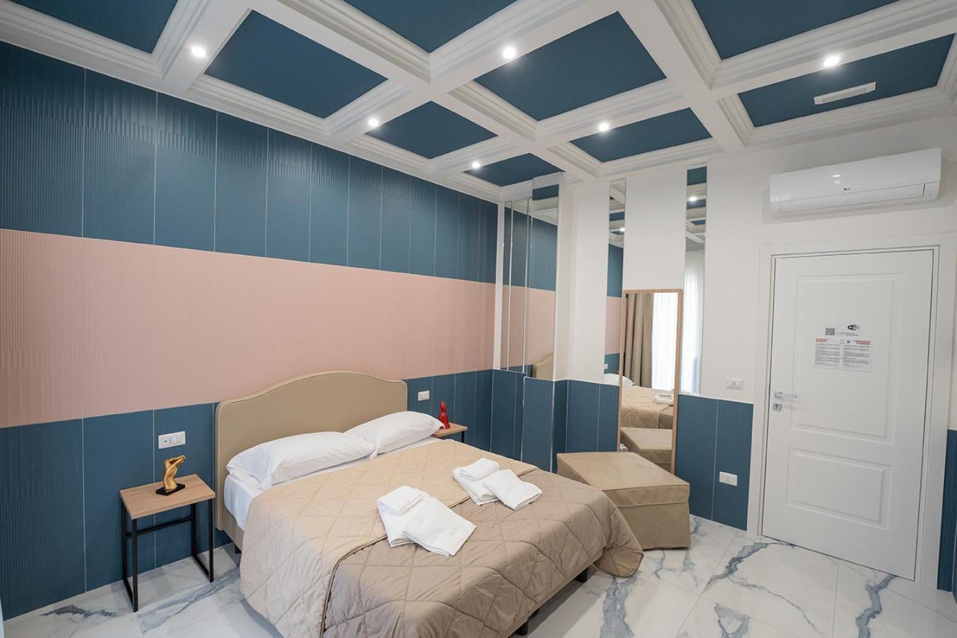Hotel Hr Boutique Porto, Napoli Centro, By Clapa Group Zewnętrze zdjęcie